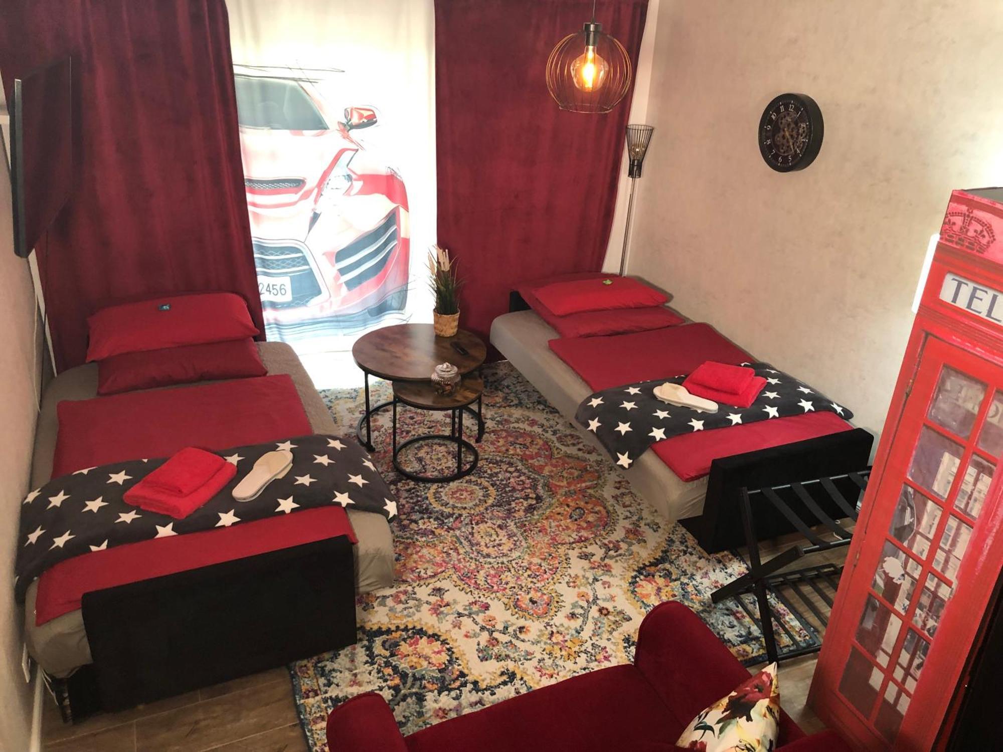Stylisches Maybach Appartement Mit Terrasse Fuer 5 Personen, 5 Betten, Grosse Kochinsel, Homeoffice Mit 250Mbit Wlan Aidlingen Exterior photo